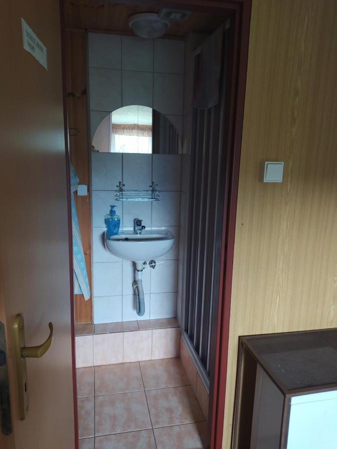 Penzion Kobr Pec pod Sněžkou Buitenkant foto