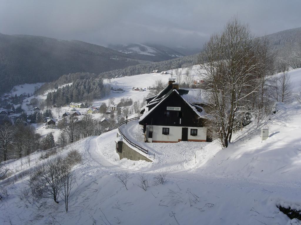 Penzion Kobr Pec pod Sněžkou Buitenkant foto